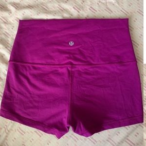Lululemon Wunder Under shorts